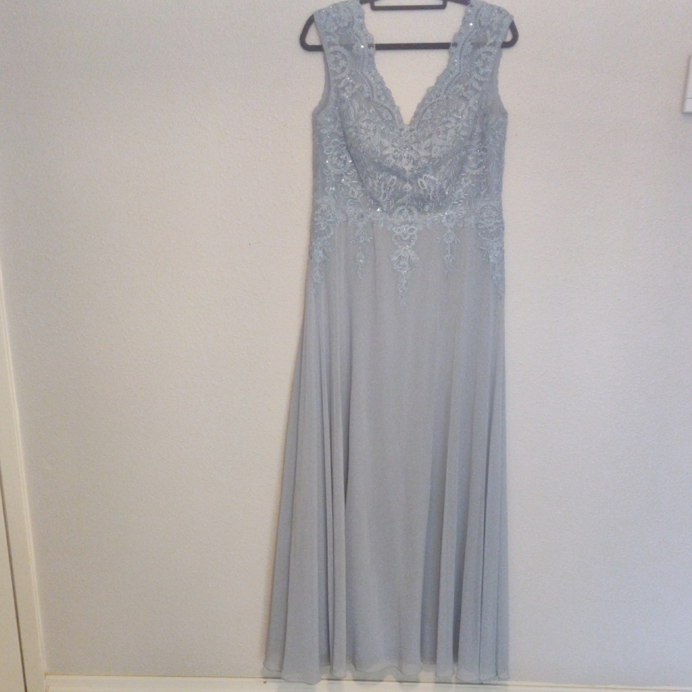 Floor length Elegant Lace Evening Gown in Light Blue